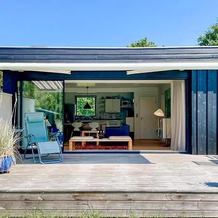 2 Bedroom Beautiful In *