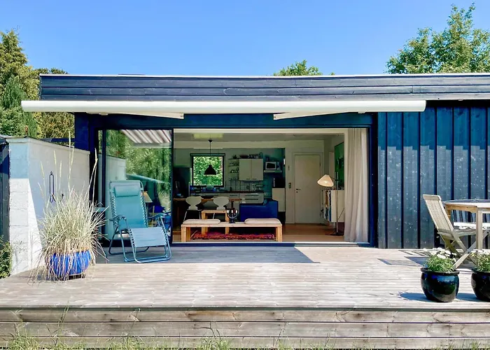 2 Bedroom Beautiful In *